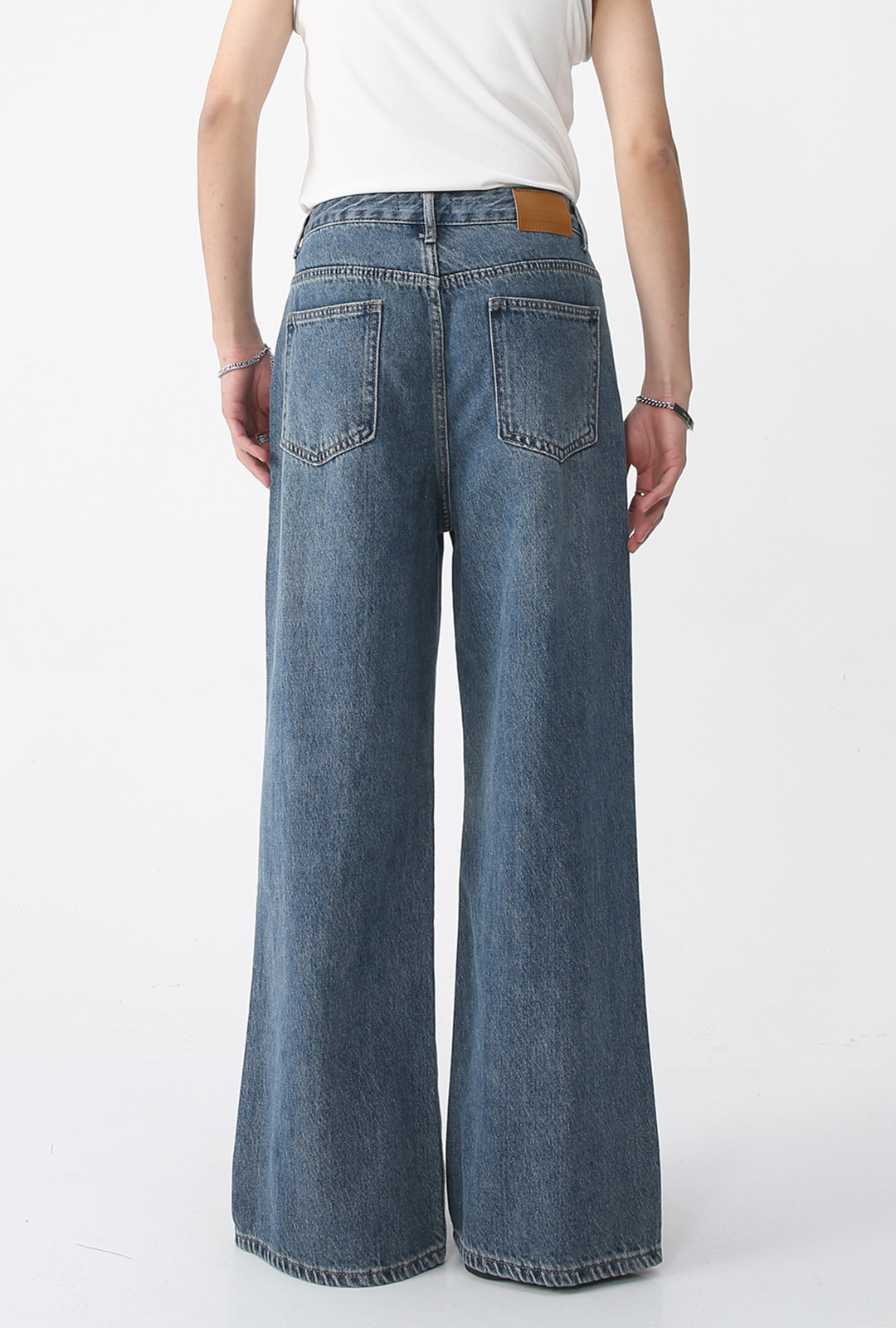 Bootcut Loose Jeans